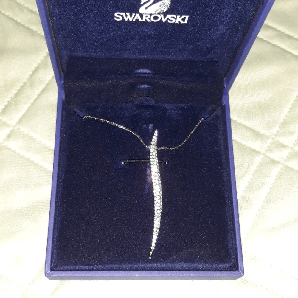 swarovski pendant necklace